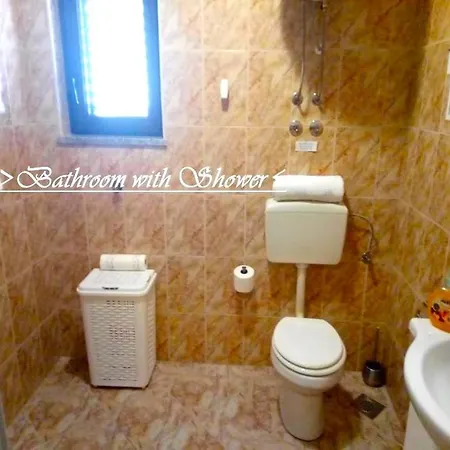 House White Stone Split Apartment Podstrana Room photo