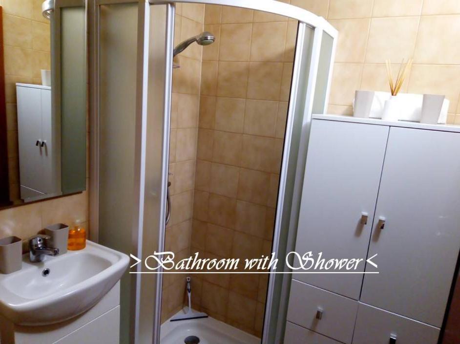House White Stone Split Apartment Podstrana