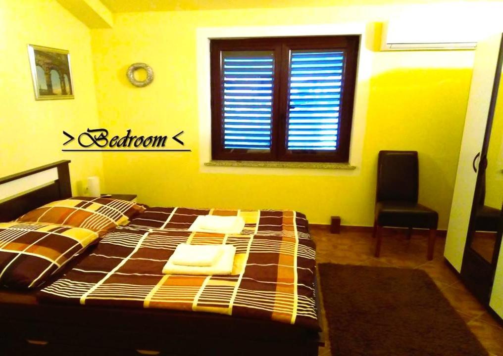 Apartment House White Stone Split Podstrana
