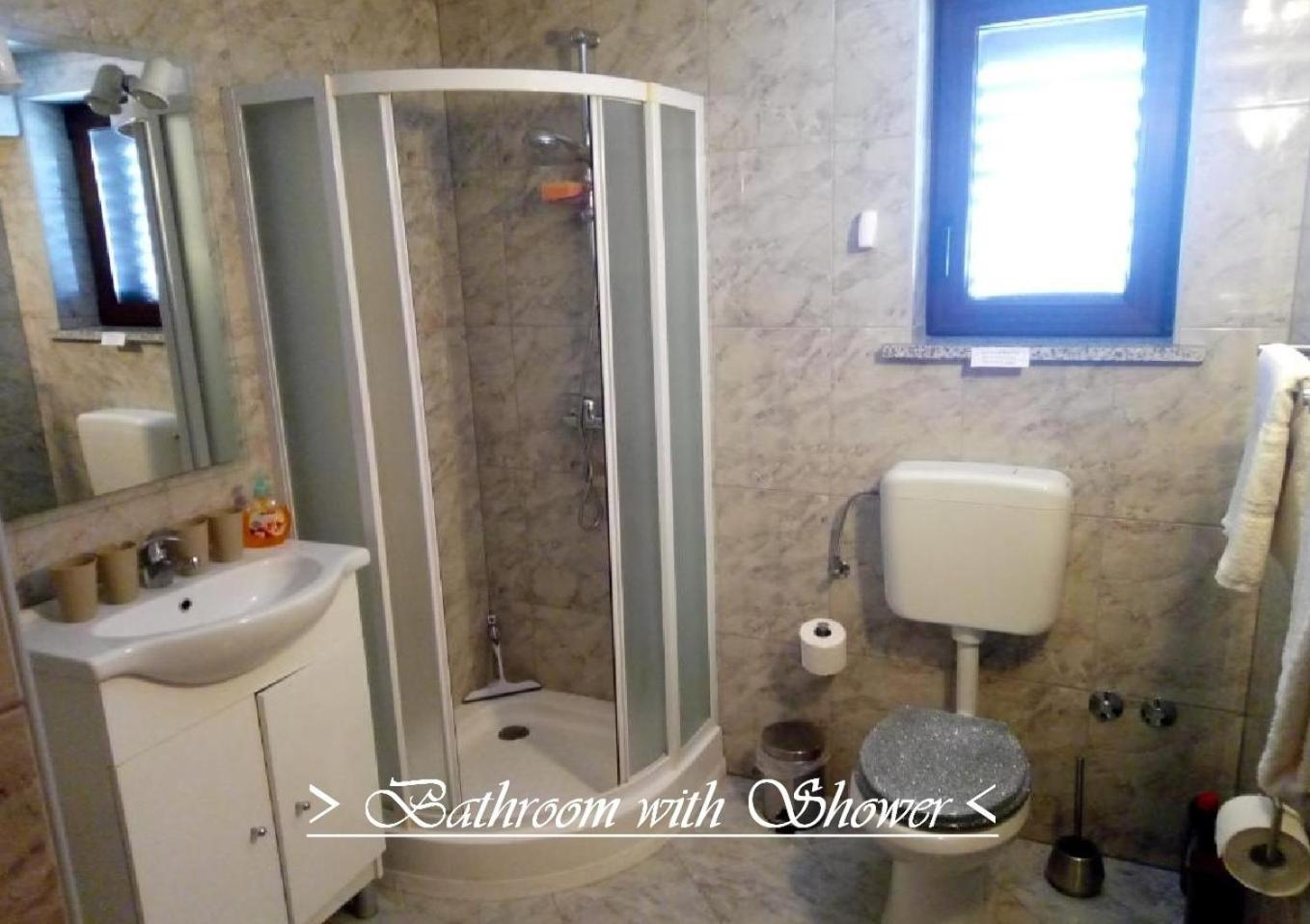 House White Stone Split Podstrana