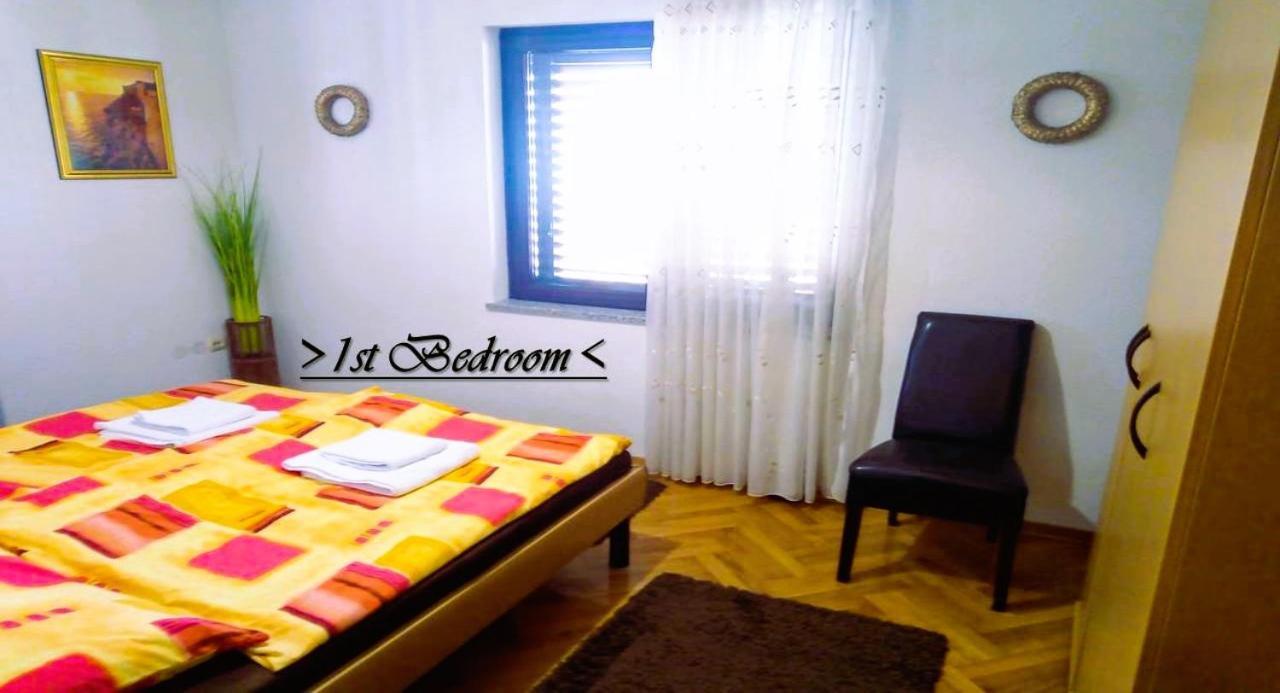 House White Stone Split Apartment Podstrana
