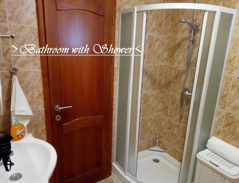 House White Stone Split Podstrana